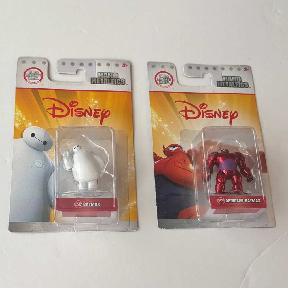 Disney 100% Die Cast Metal Nano Metalfigs Baymax Original and with Armor Figures